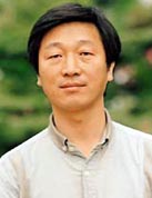 Yoon Yong-chul 사진